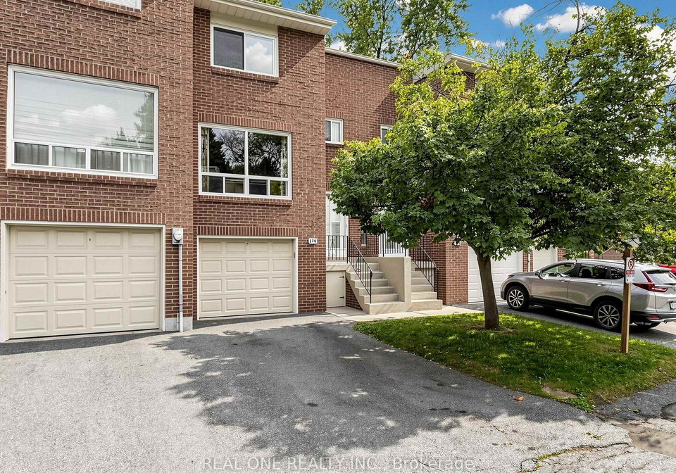 174-rusty-crestway-toronto-north-york-ontario-c13805510