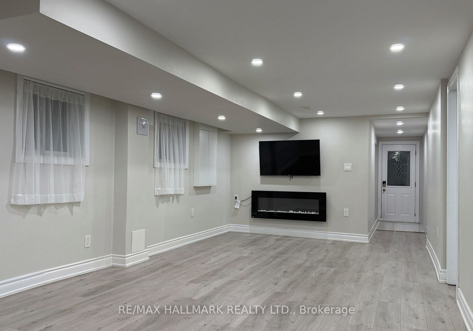 76-clancy-drive-toronto-north-york-ontario-c13805588