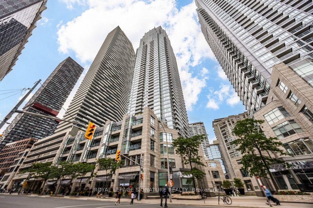 2191-yonge-street-toronto-toronto-ontario-c13805924