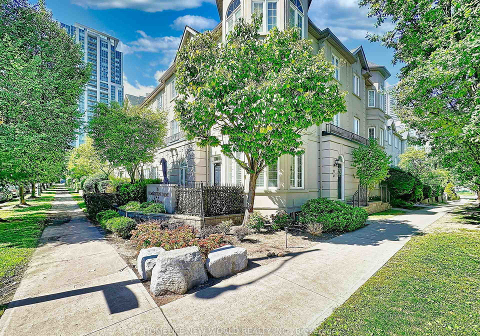16-humberstone-drive-toronto-north-york-ontario-c13806086