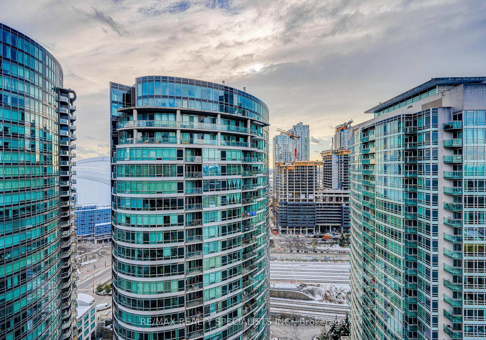352-front-street-toronto-toronto-ontario-c13806456