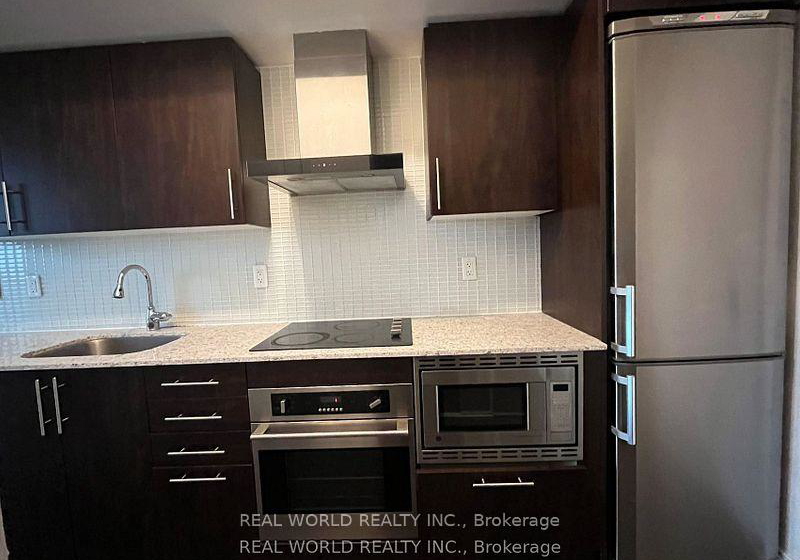 352-front-street-w-toronto-toronto-ontario-c13806808