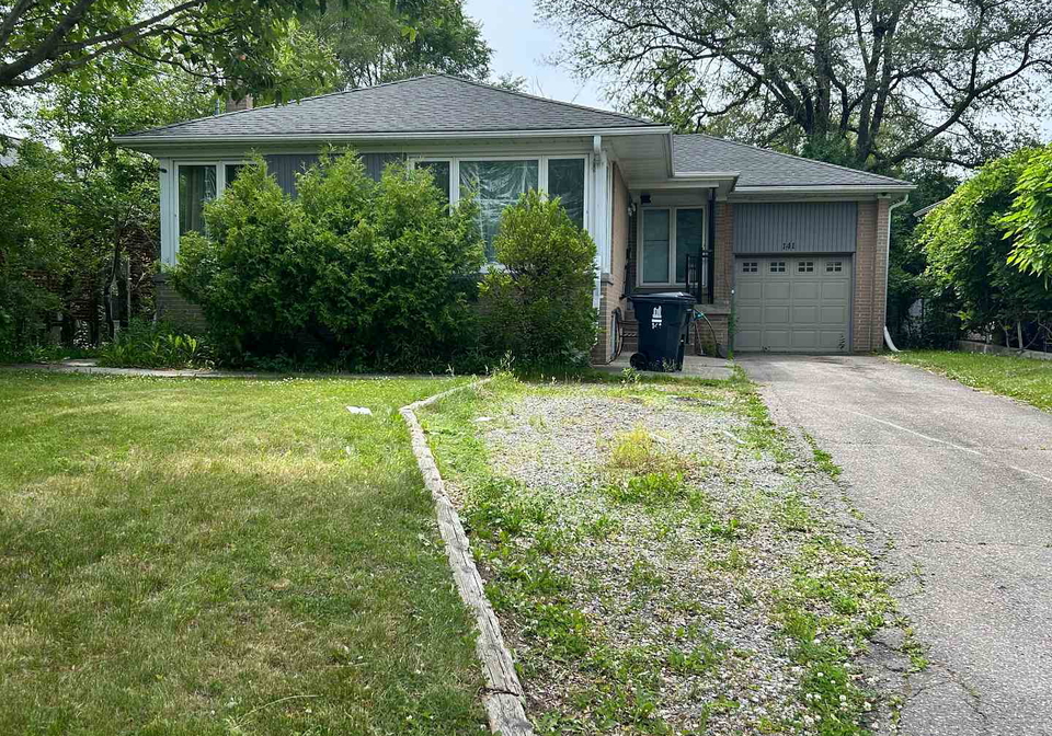 141-brighton-avenue-toronto-toronto-ontario-c13807048