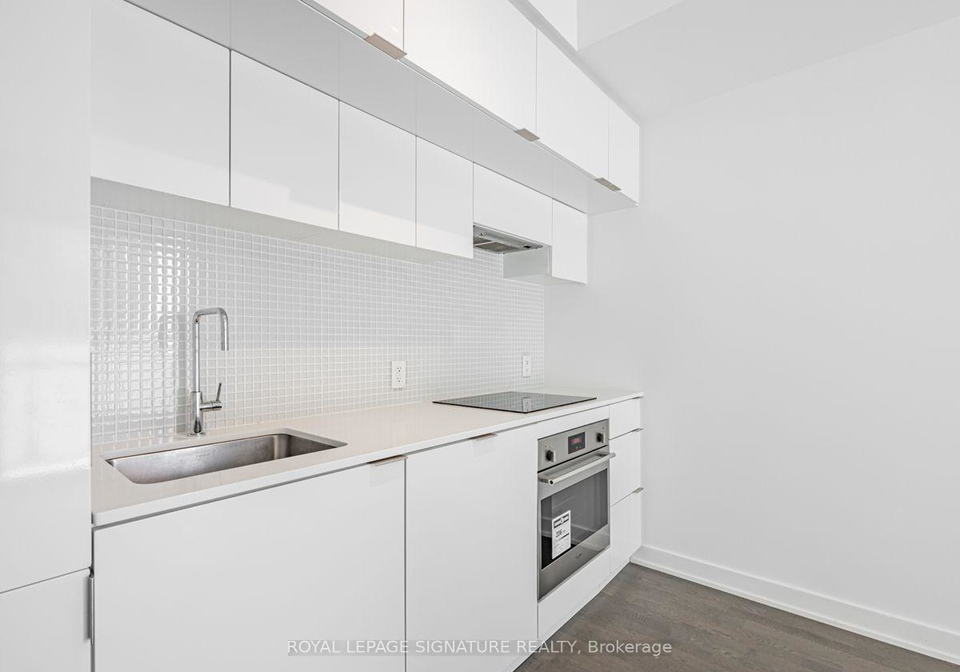 185-roehampton-avenue-toronto-toronto-ontario-c13807152