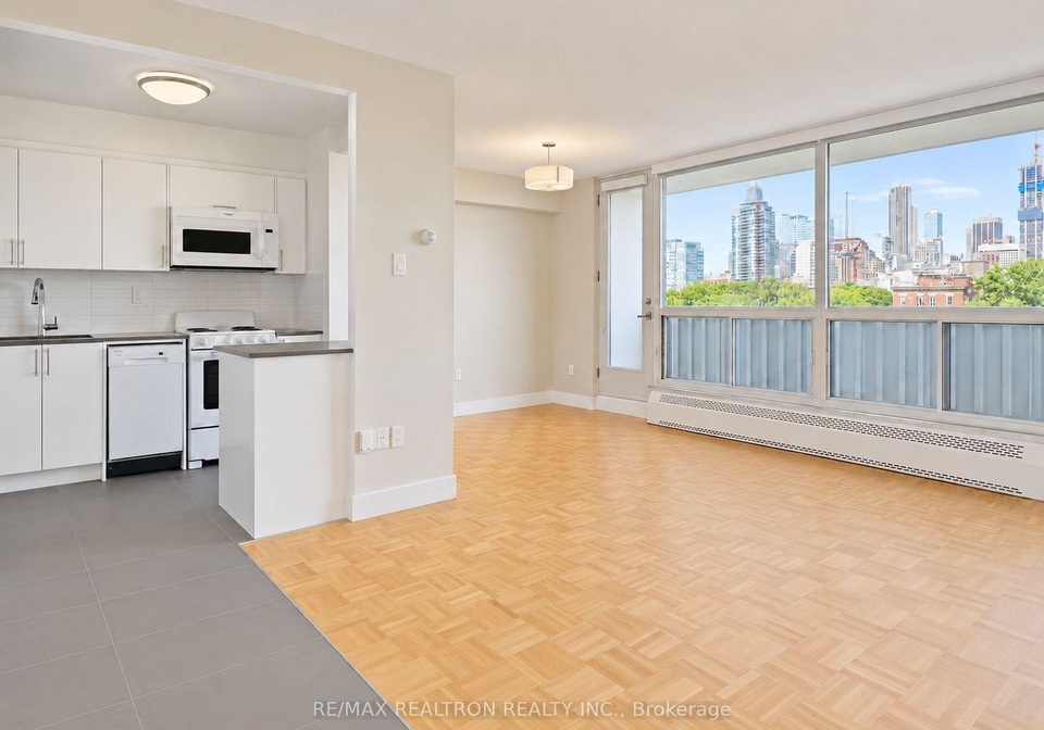 666-spadina-avenue-toronto-toronto-ontario-c13807238