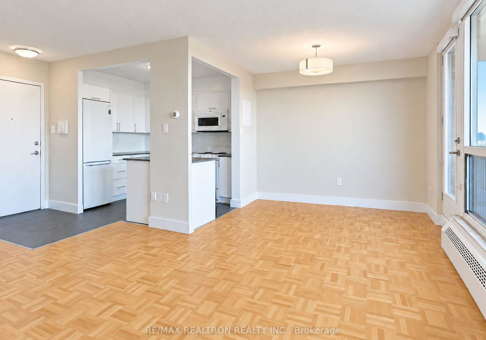 666-spadina-avenue-toronto-toronto-ontario-c13807238