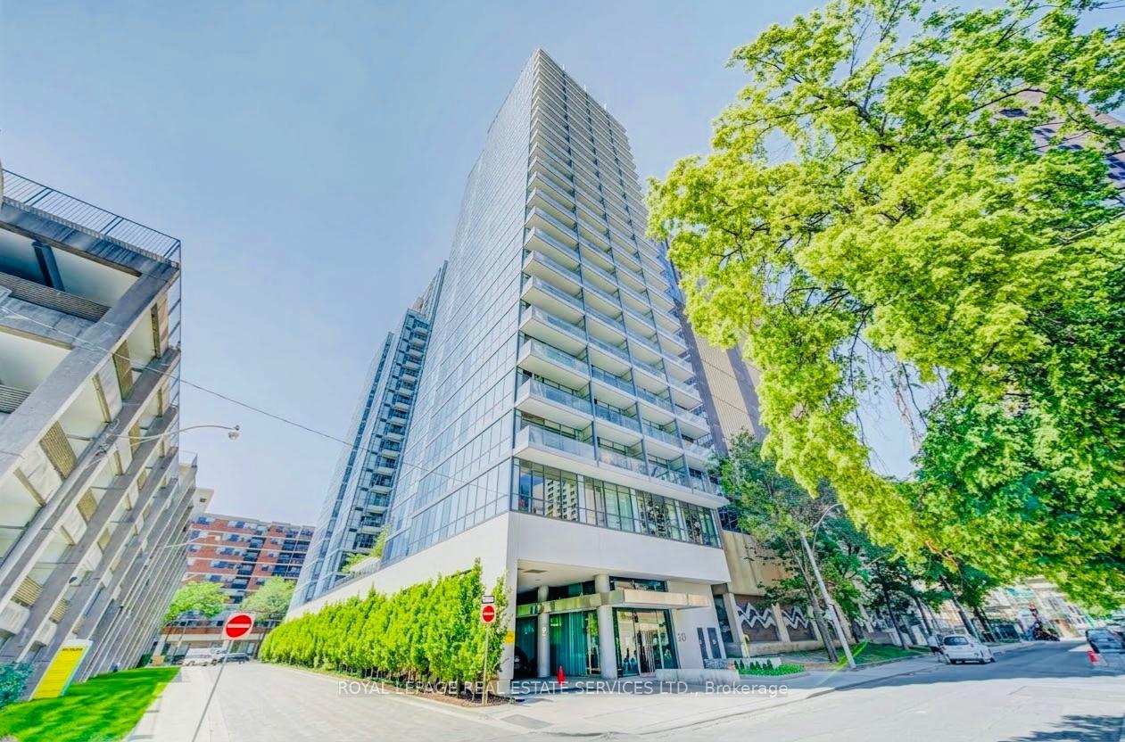 210-simcoe-street-toronto-toronto-ontario-c13807808