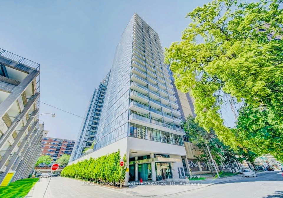 210-simcoe-street-toronto-toronto-ontario-c13807808