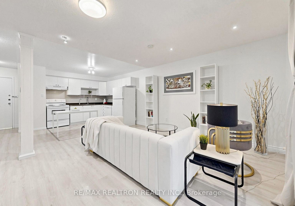 10-moonstone-byway-toronto-north-york-ontario-c13808204
