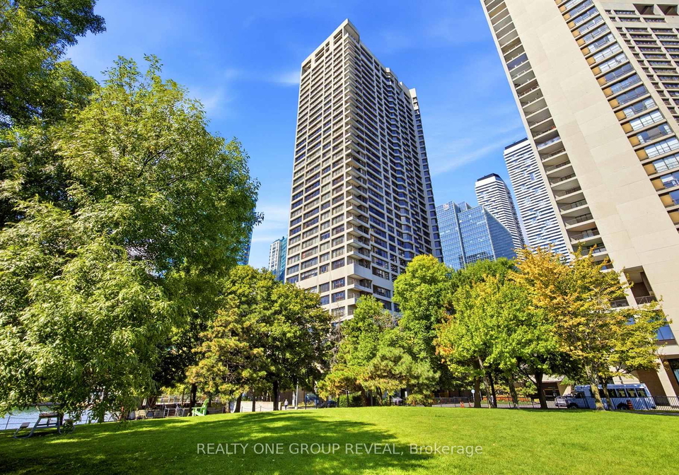65-harbour-square-toronto-toronto-ontario-c13808354