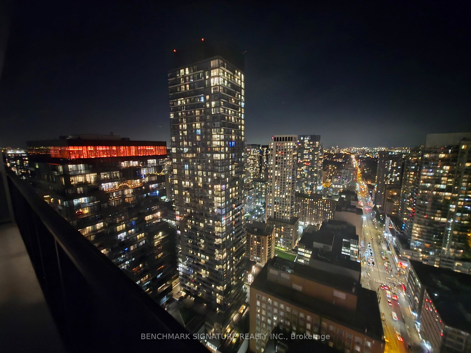 8-eglinton-avenue-e-toronto-toronto-ontario-c13808684