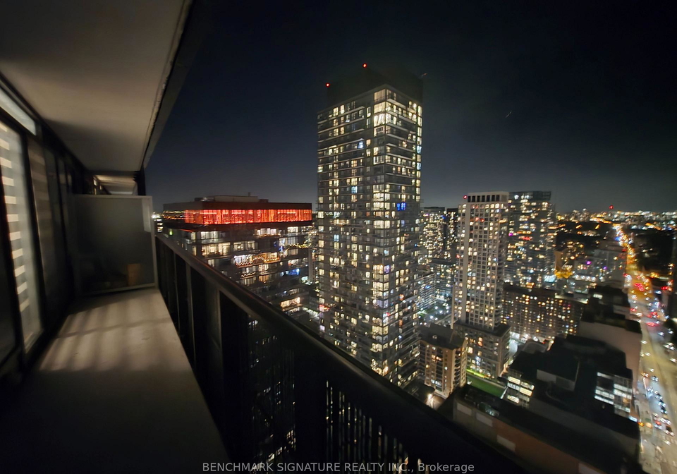 8-eglinton-avenue-e-toronto-toronto-ontario-c13808684