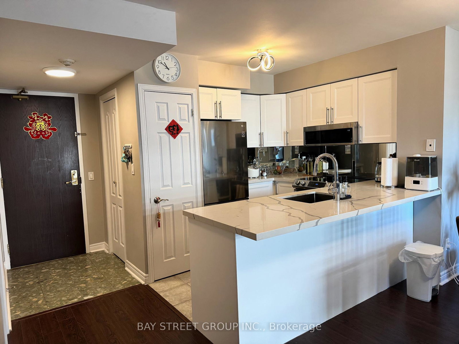 18-parkview-avenue-toronto-north-york-ontario-c13808790