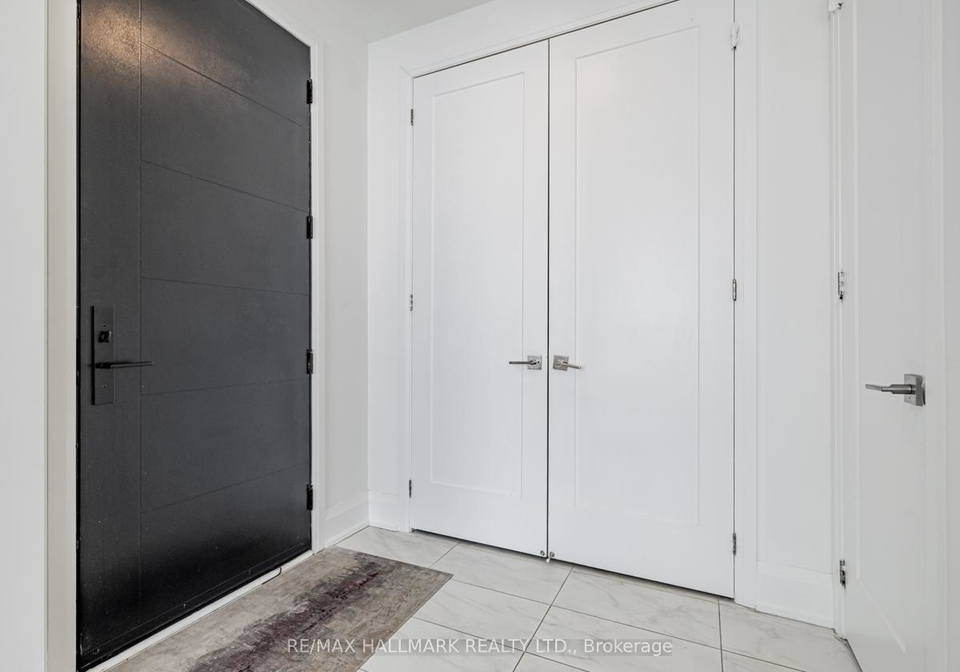 17-greenbriar-road-toronto-north-york-ontario-c13808804