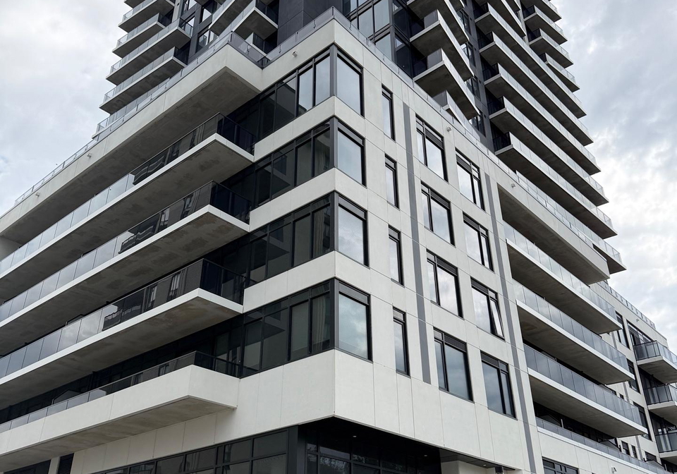 15-david-salomon-drive-toronto-east-york-ontario-c13808816