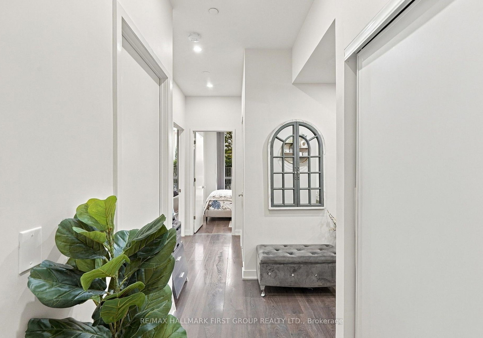 6-sonic-way-toronto-east-york-ontario-c13808958