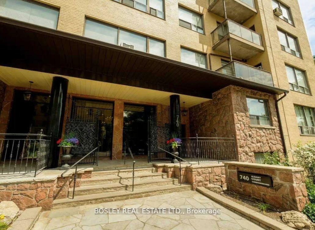 740-eglinton-avenue-w-toronto-toronto-ontario-c13809232