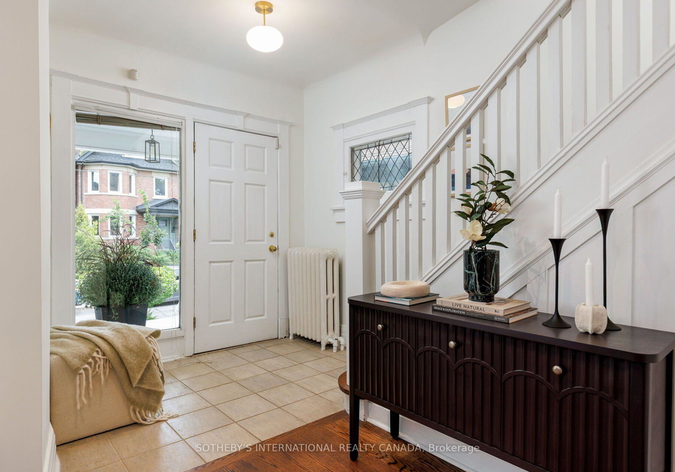 126-hilton-avenue-toronto-toronto-ontario-c13809442