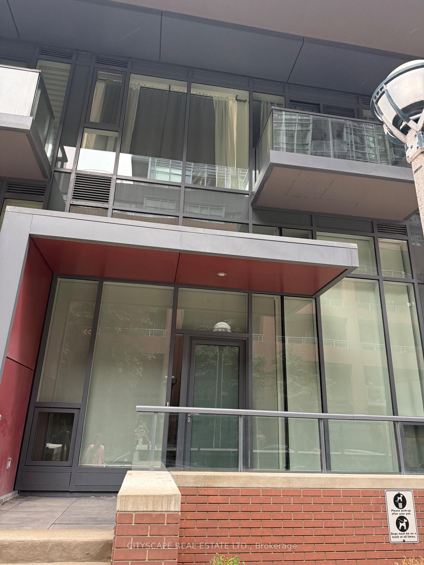 20-bruyers-mews-toronto-toronto-ontario-c13809558