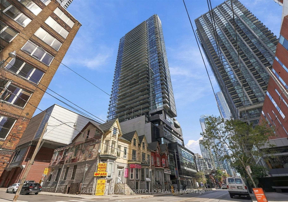290-adelaide-street-toronto-toronto-ontario-c13809708