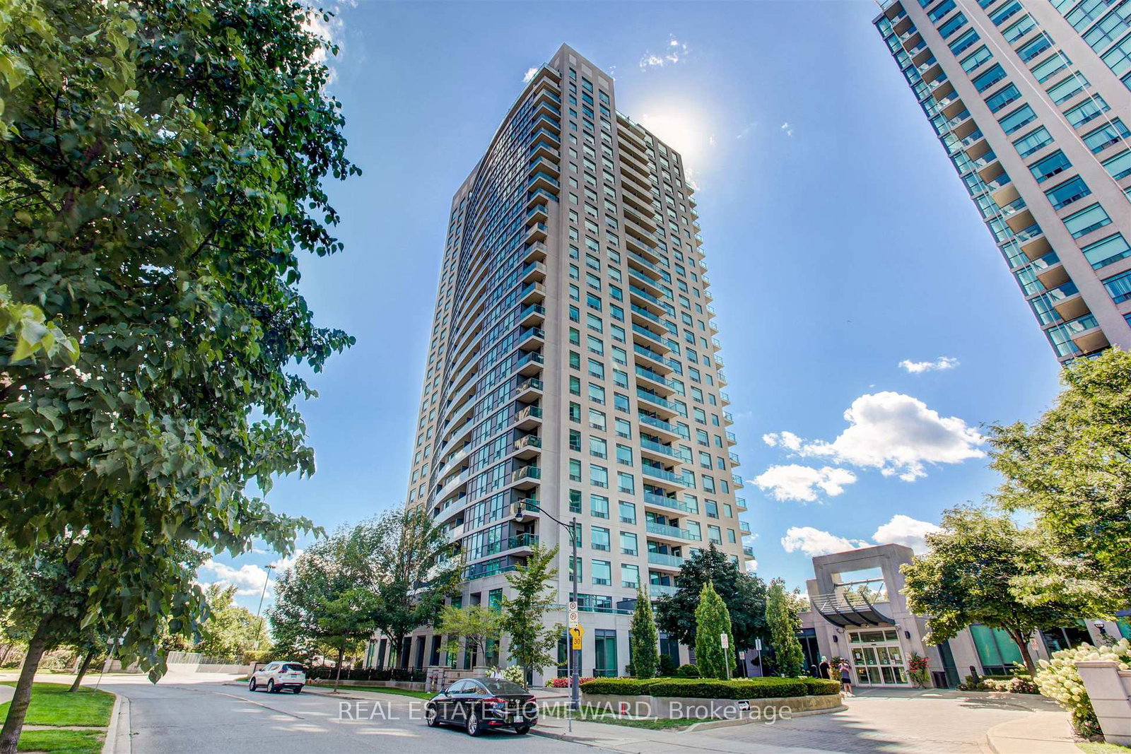 30-harrison-garden-boulevard-toronto-north-york-ontario-c13810478