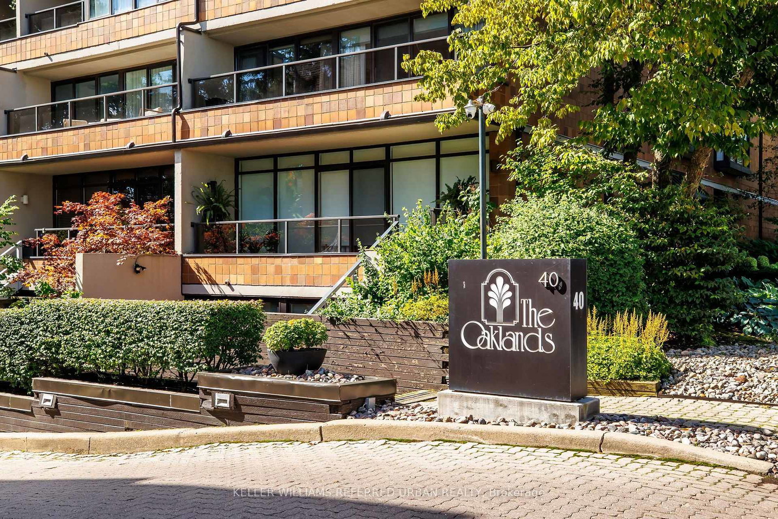 40-oaklands-avenue-toronto-toronto-ontario-c13810582