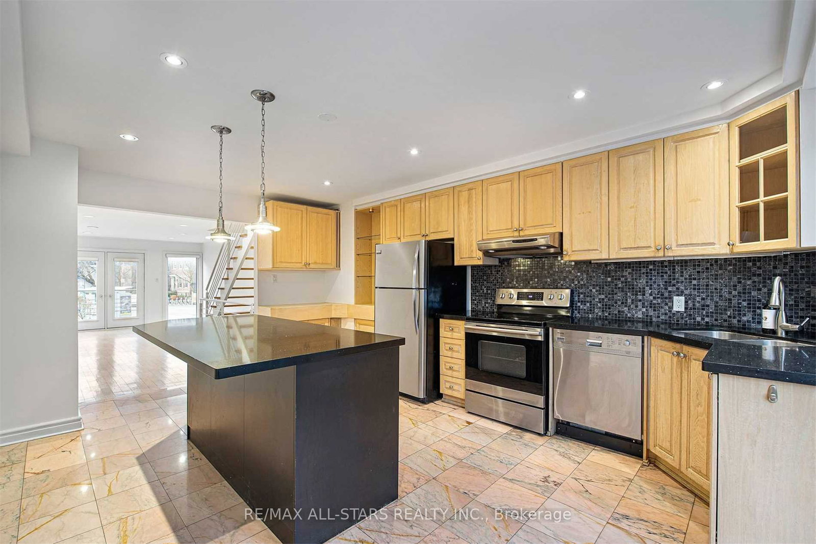 110-belmont-street-toronto-toronto-ontario-c13811002