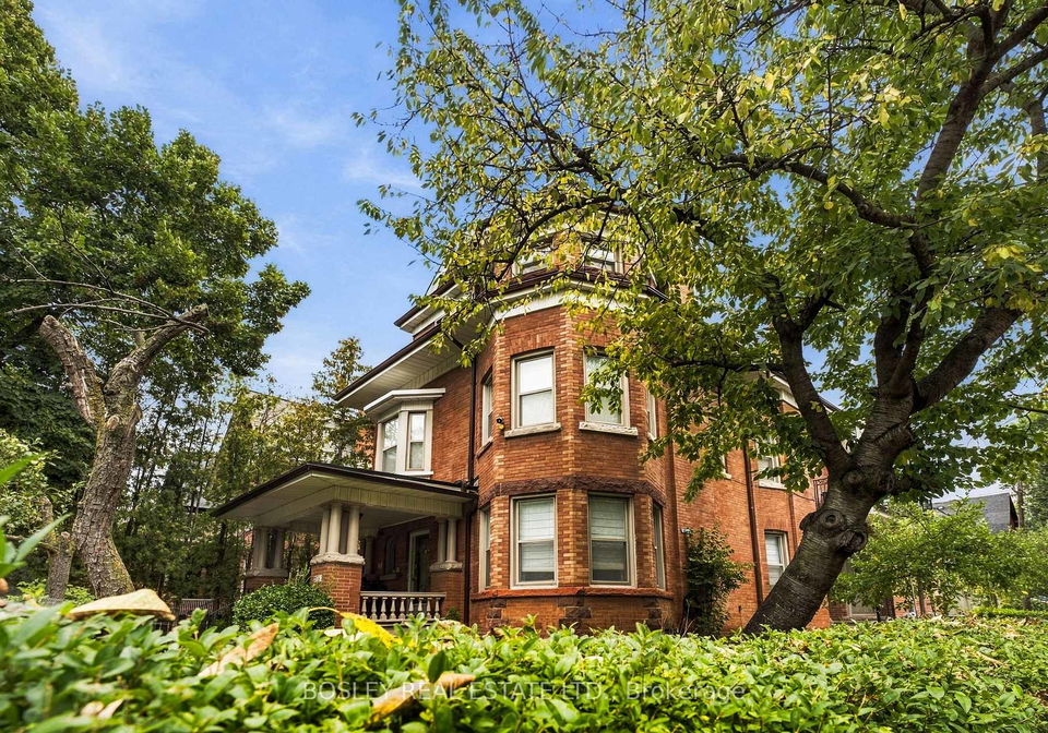 399a-palmerston-boulevard-toronto-toronto-ontario-c13811144