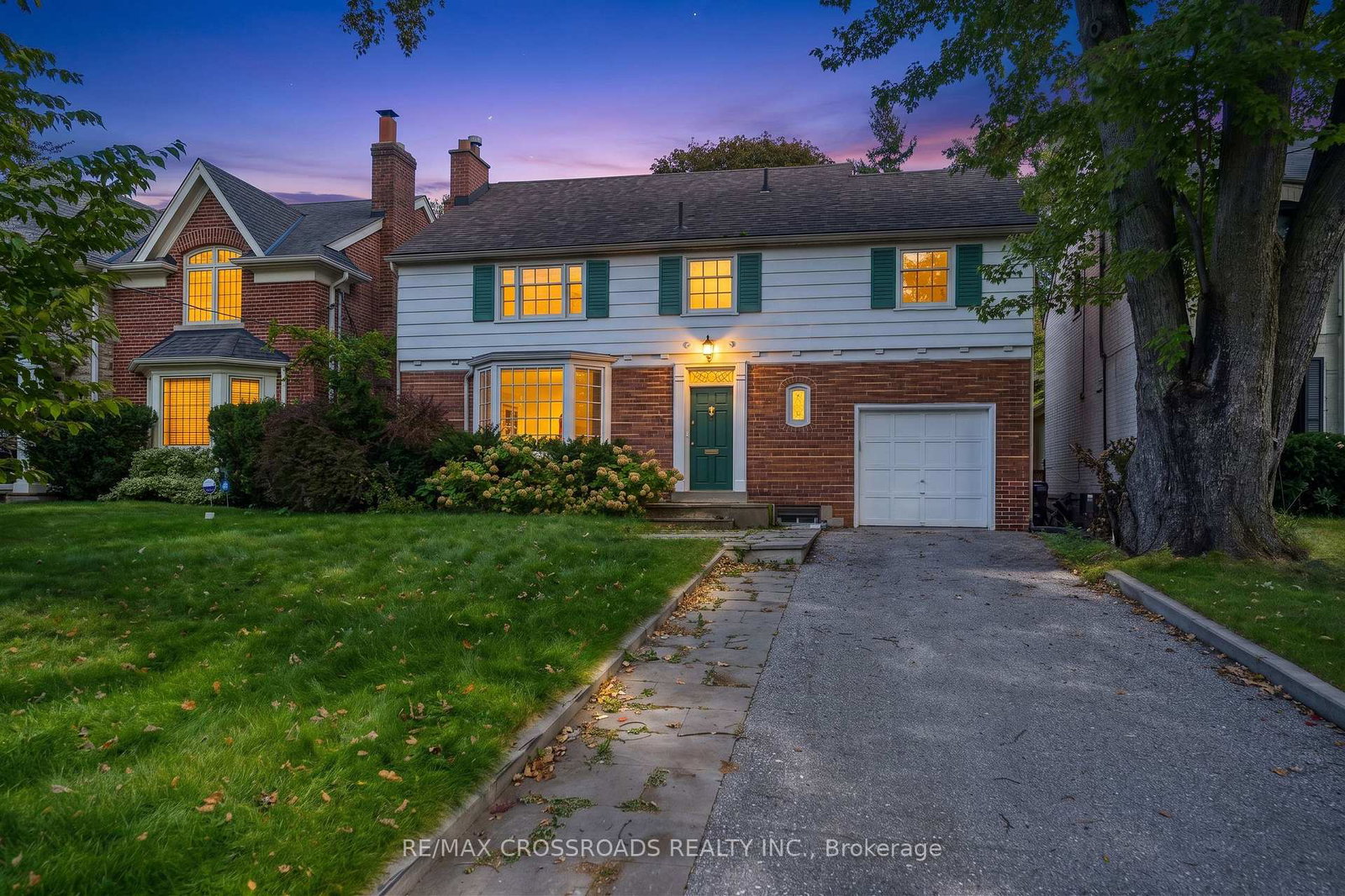 19-strathgowan-crescent-toronto-toronto-ontario-c13811232