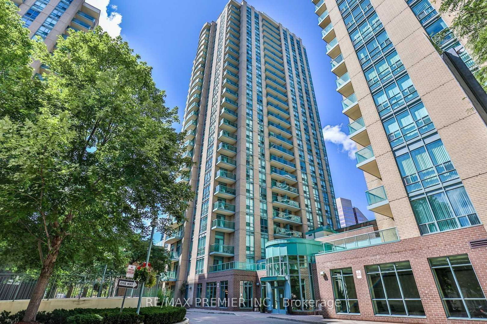 22-olive-avenue-toronto-north-york-ontario-c13811952