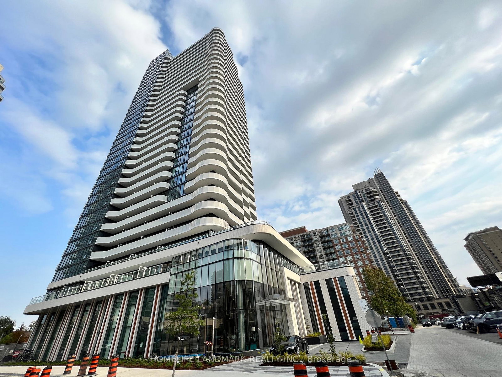 15-holmes-avenue-toronto-north-york-ontario-c13812196