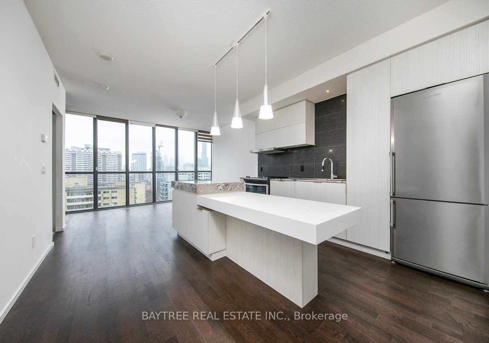 101-charles-street-e-toronto-toronto-ontario-c13812360