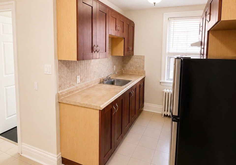 229-vaughan-road-toronto-toronto-ontario-c13812428