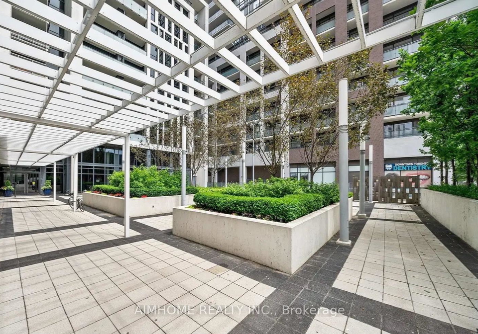 400-adelaide-street-e-toronto-toronto-ontario-c13812588