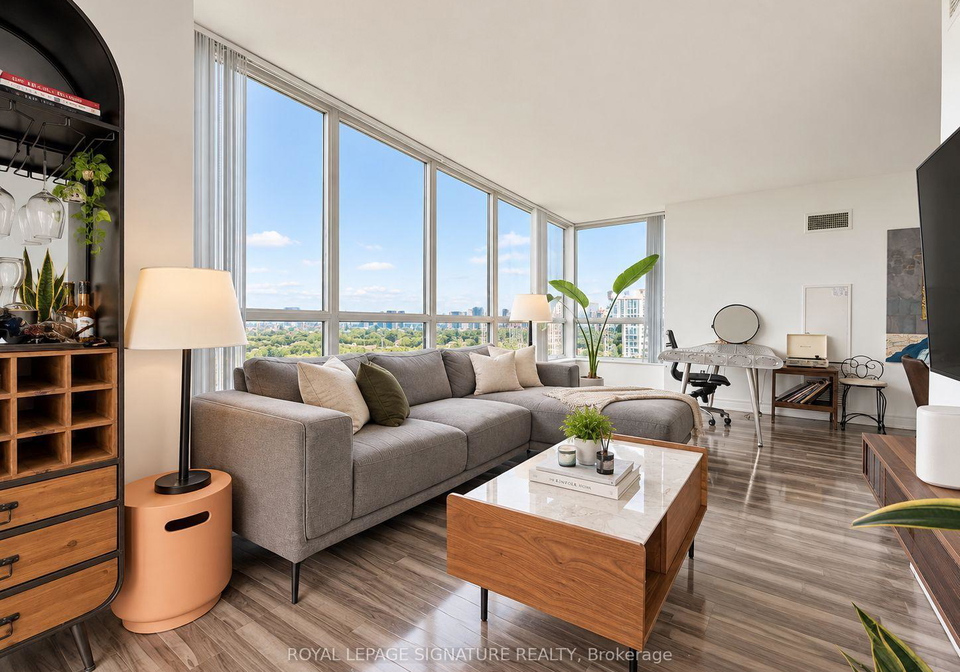 33-sheppard-avenue-e-toronto-north-york-ontario-c13812746