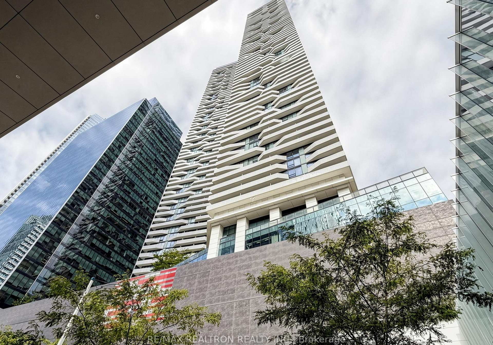 88-harbour-street-toronto-toronto-ontario-c13813052