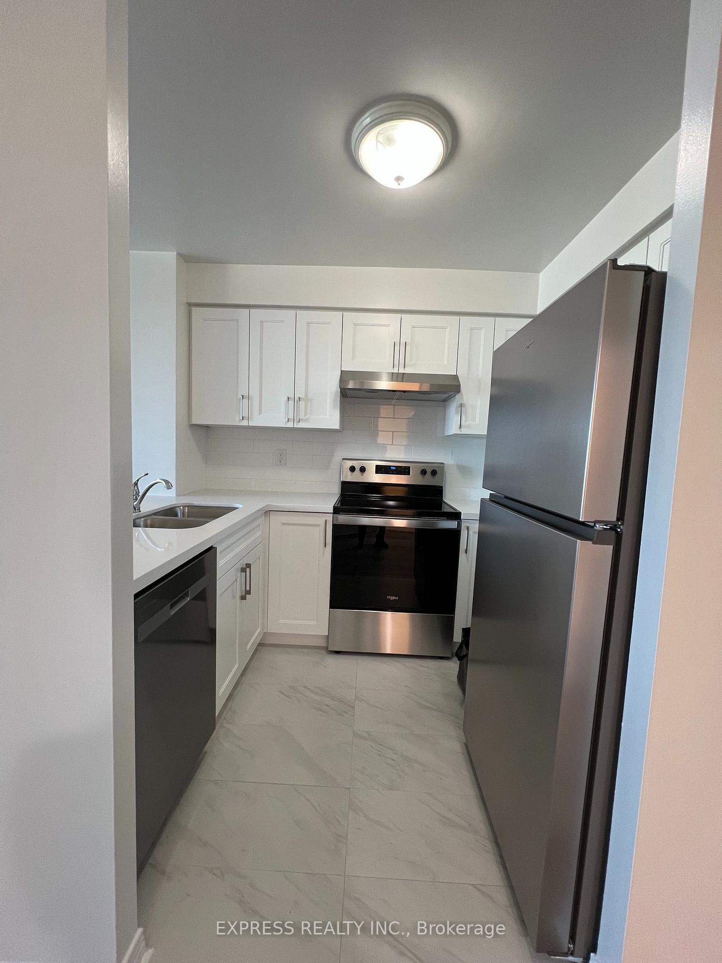 942-yonge-street-toronto-toronto-ontario-c13813206