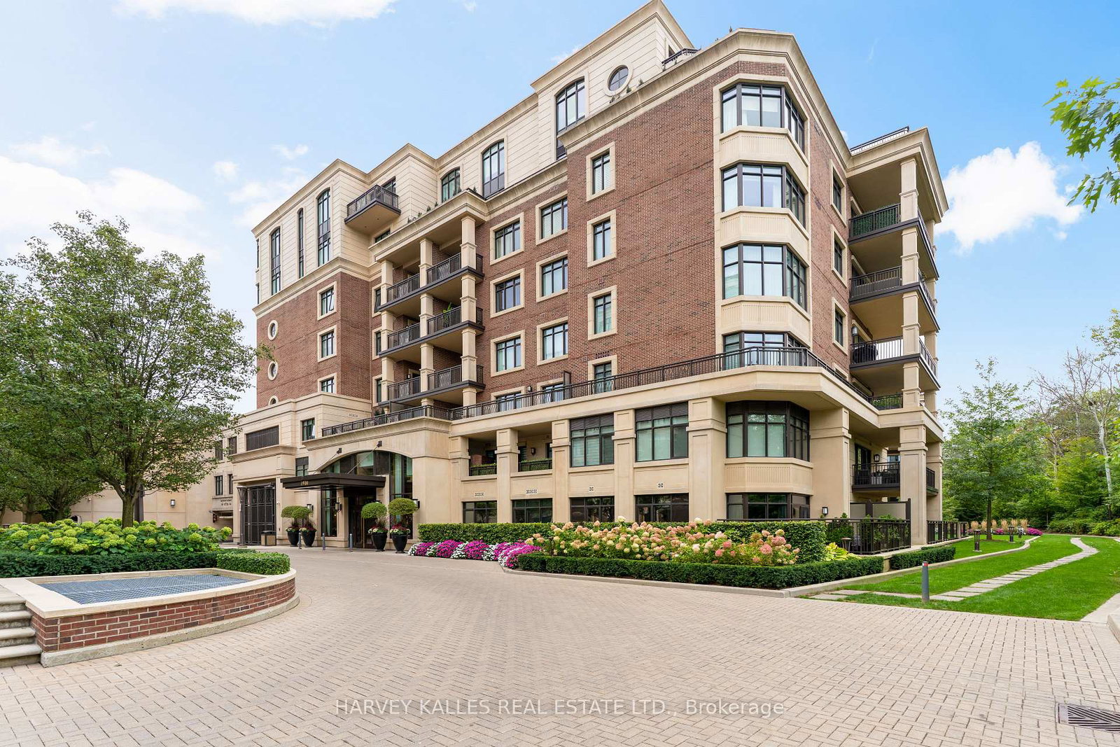 1900-bayview-avenue-toronto-north-york-ontario-c13813436