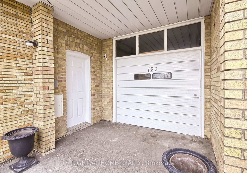 122-elvaston-drive-toronto-north-york-ontario-c13813614