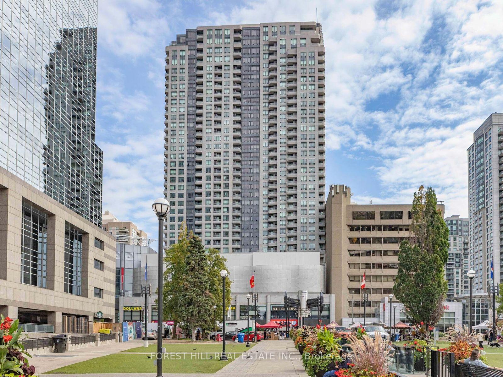 8-hillcrest-avenue-toronto-north-york-ontario-c13813646