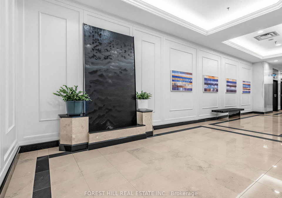 8-hillcrest-avenue-toronto-north-york-ontario-c13813646