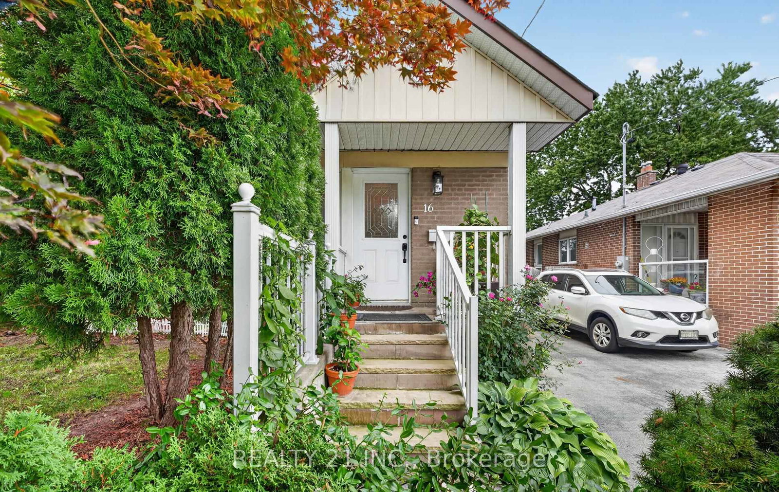 16-baltray-crescent-toronto-north-york-ontario-c13814262