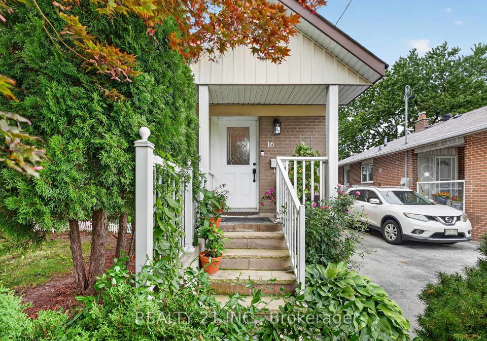 16-baltray-crescent-toronto-north-york-ontario-c13814262