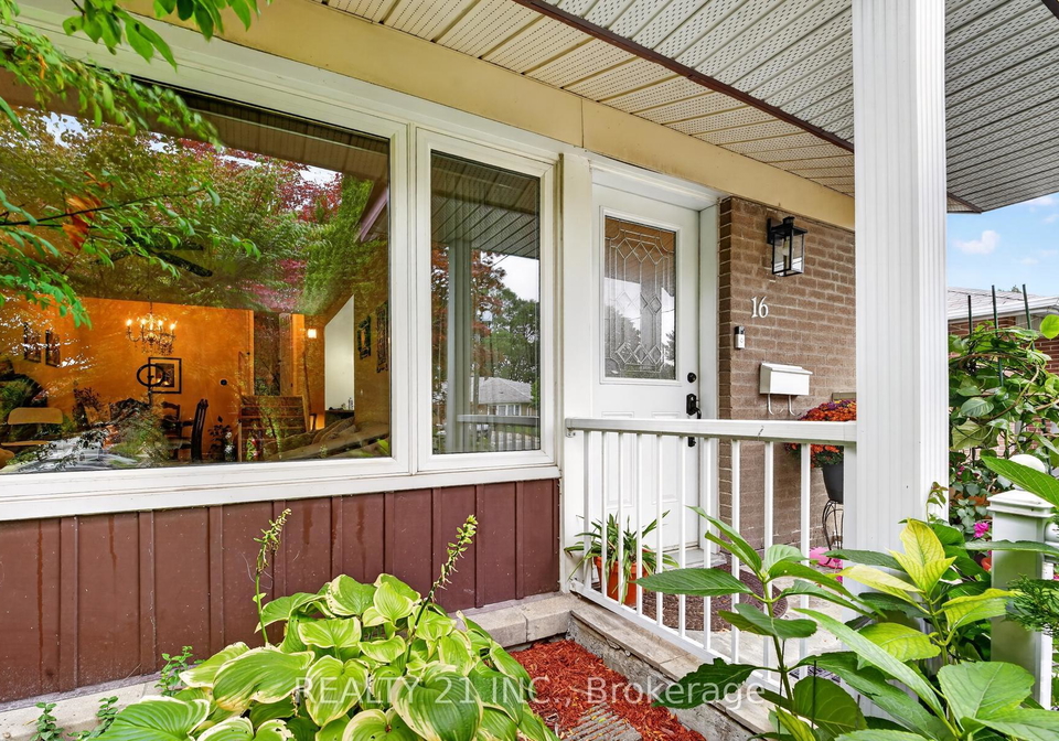 16-baltray-crescent-toronto-north-york-ontario-c13814262
