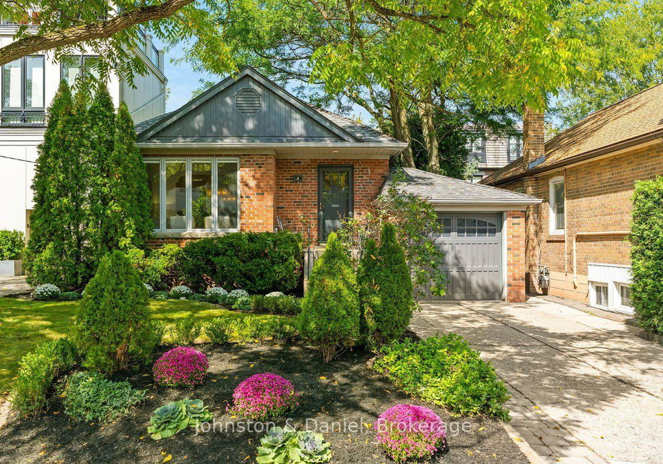 4-lyndhurst-court-toronto-toronto-ontario-c13814326