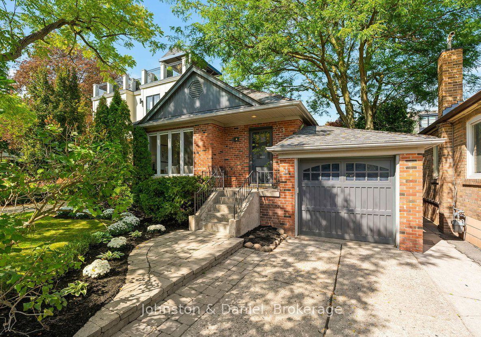 4-lyndhurst-court-toronto-toronto-ontario-c13814326
