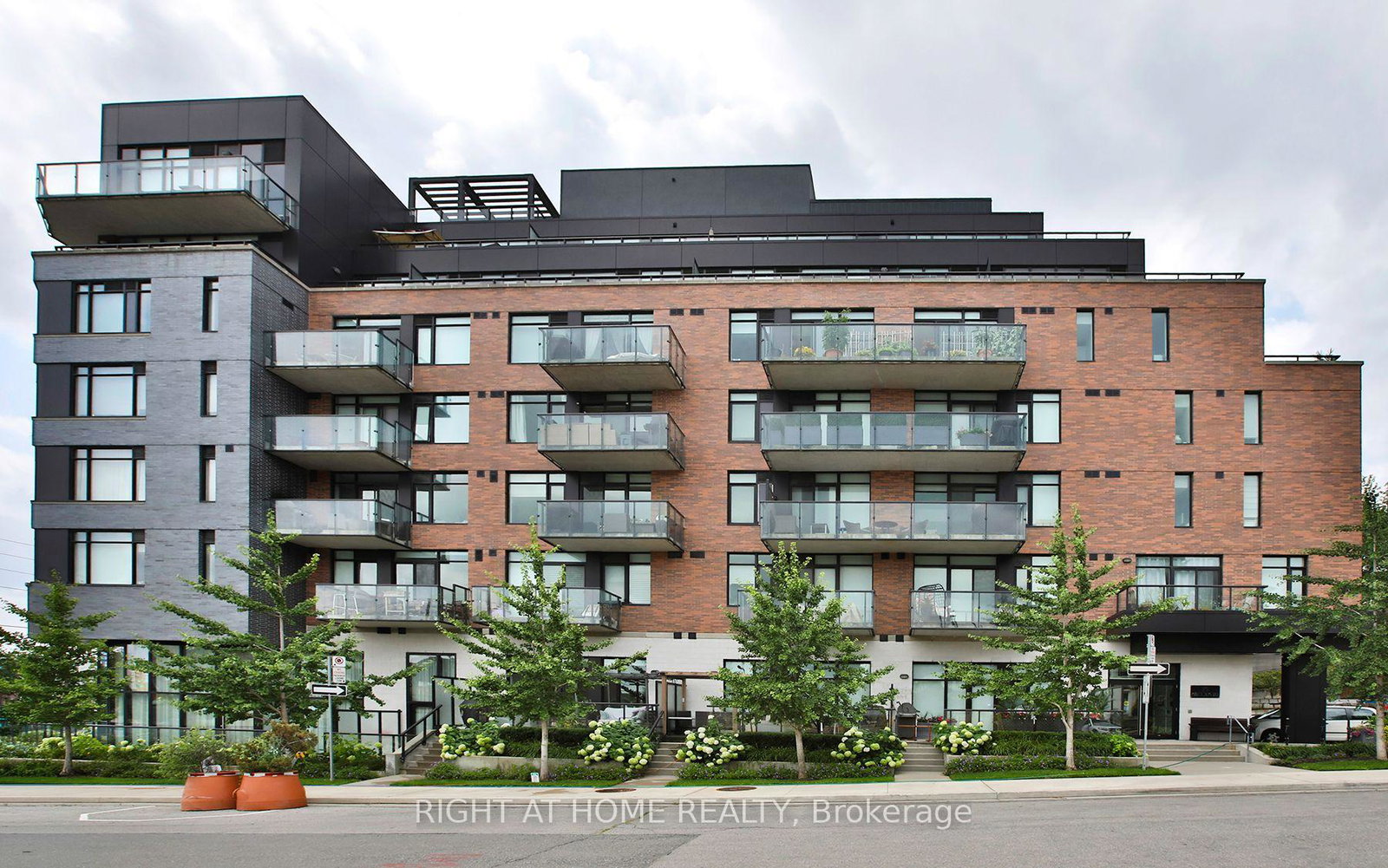 25-malcolm-road-toronto-east-york-ontario-c13814472