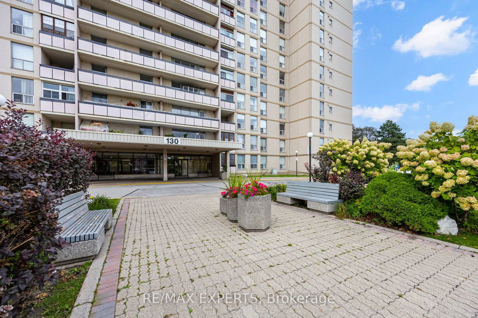 130-neptune-drive-toronto-toronto-ontario-c13814494