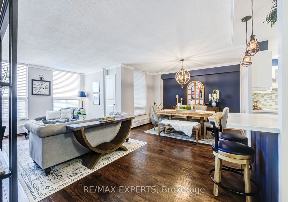 130-neptune-drive-toronto-toronto-ontario-c13814494