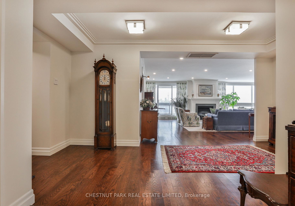 61-st-clair-avenue-w-toronto-toronto-ontario-c13814642